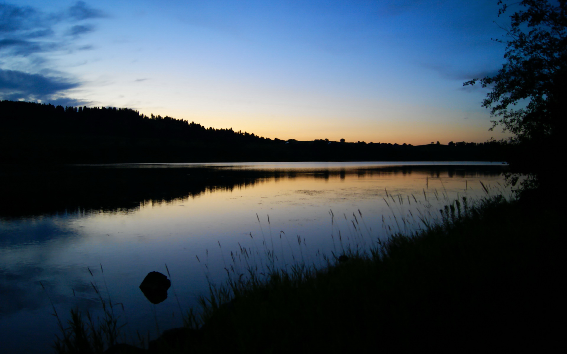 FB体育娱乐-中国足球年鉴2025版正式发行，2020中国足球报告